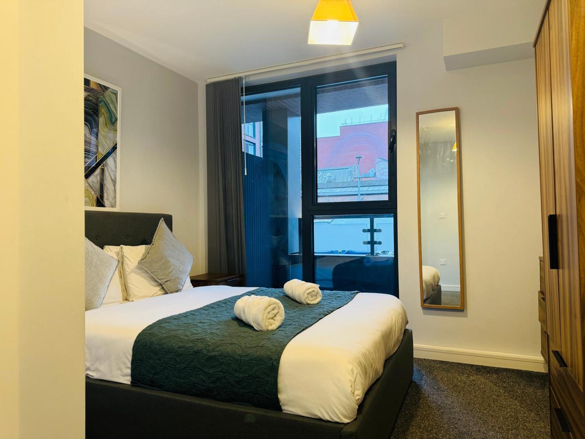 Luxury 2br Prime Location * Birmingham