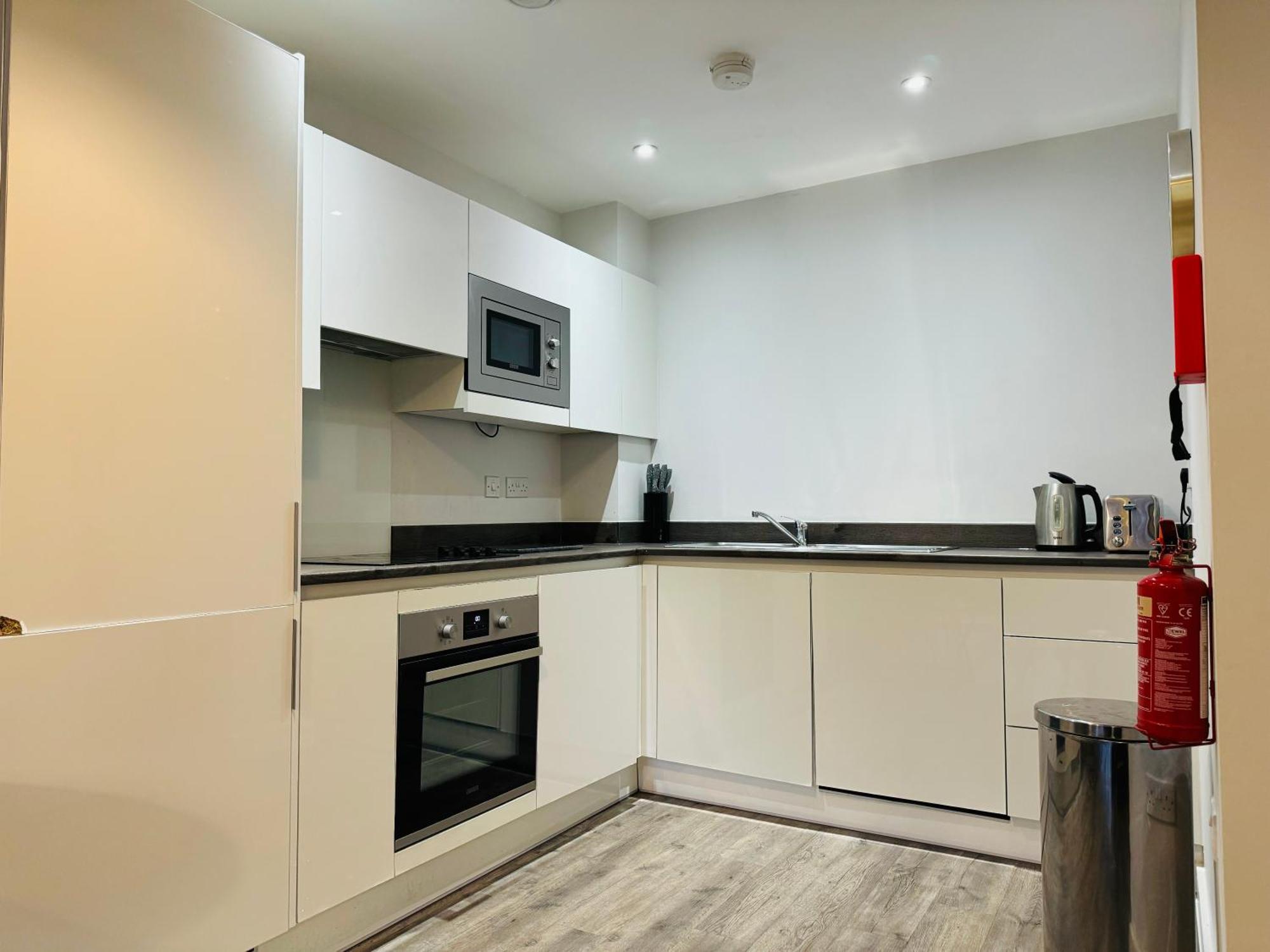 Luxury 2br Prime Location Apartment